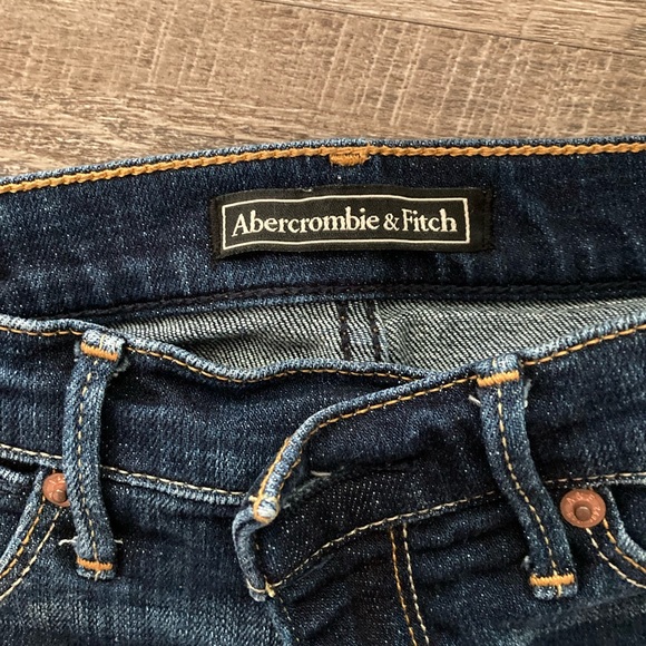 Abercrombie & Fitch Jean Shorts - Picture 3 of 4